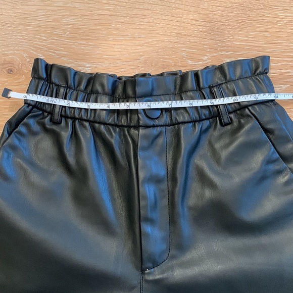 Zara Faux Leather Paper Bag Waist,  Cropped Cuffed Pant, Black, Size XS - Picture 11 of 15